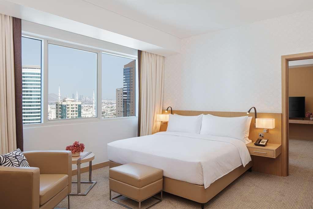 Doubletree By Hilton Fujairah City Szoba fotó