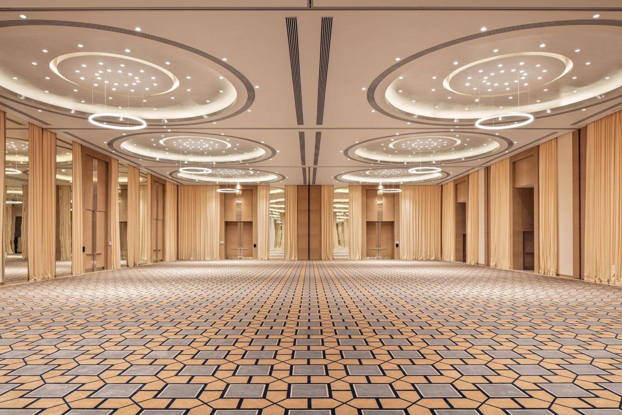 Doubletree By Hilton Fujairah City Kültér fotó The Grand Ballroom